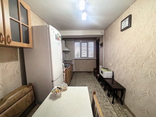 Продам трехкомнатную (3-комн.) квартиру, Советская ул, 247, Нарткала г