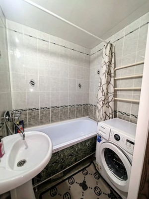 Продам трехкомнатную (3-комн.) квартиру, Советская ул, 247, Нарткала г