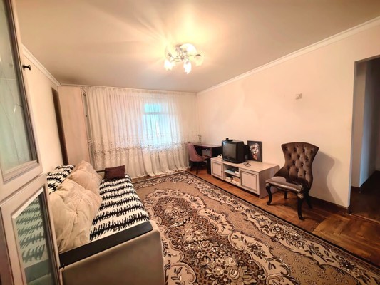 Продам трехкомнатную (3-комн.) квартиру, Кабардинская ул, 62, Нарткала г