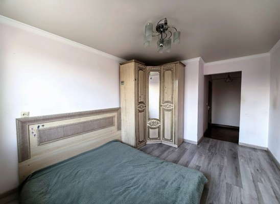 Продам трехкомнатную (3-комн.) квартиру, Кабардинская ул, 62, Нарткала г