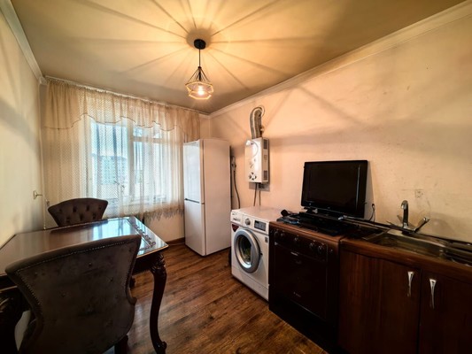Продам трехкомнатную (3-комн.) квартиру, Кабардинская ул, 62, Нарткала г