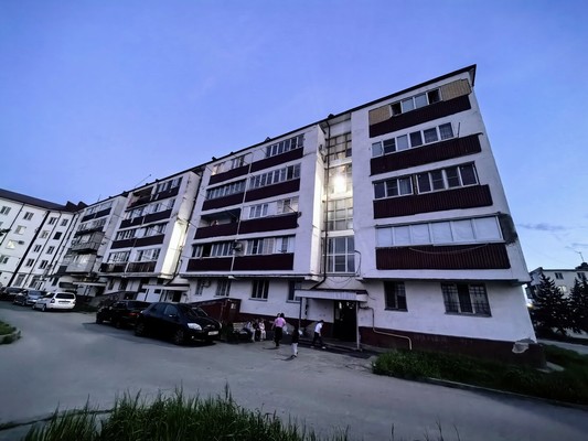 Продам трехкомнатную (3-комн.) квартиру, Кабардинская ул, 62, Нарткала г