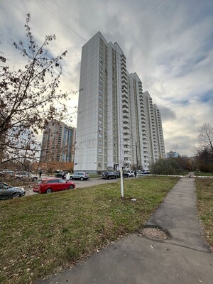 Продам однокомнатную (1-комн.) квартиру, Кременчугская ул, 5к3, Москва г