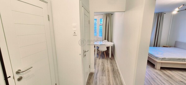 Продам однокомнатную (1-комн.) квартиру, Кременчугская ул, 5к3, Москва г