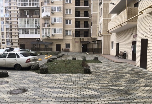 Продам однокомнатную (1-комн.) квартиру, Красина ул, 53, Цемдолина с