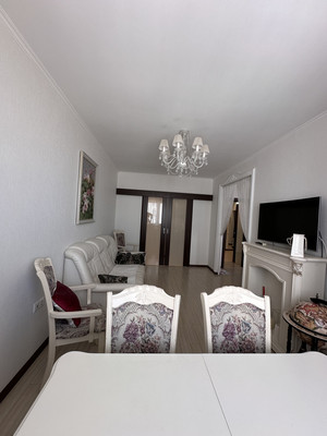 Продам трехкомнатную (3-комн.) квартиру, Дзержинского пр-кт, 230, Новороссийск г