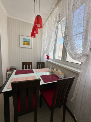 Продам трехкомнатную (3-комн.) квартиру, Дзержинского пр-кт, 230, Новороссийск г