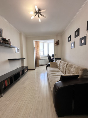 Продам трехкомнатную (3-комн.) квартиру, Дзержинского пр-кт, 230, Новороссийск г