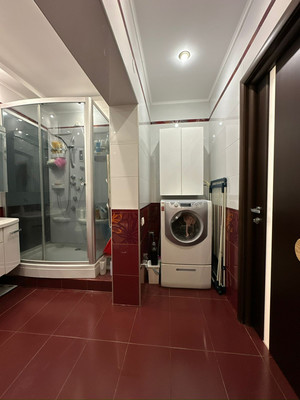 Продам трехкомнатную (3-комн.) квартиру, Дзержинского пр-кт, 230, Новороссийск г