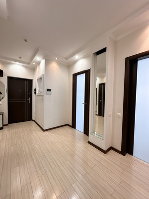 Продам трехкомнатную (3-комн.) квартиру, Дзержинского пр-кт, 230, Новороссийск г