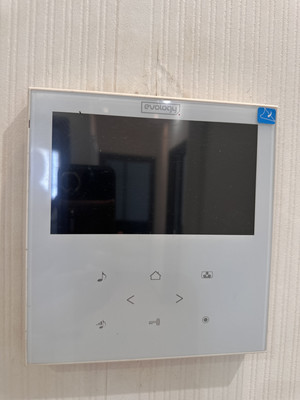 Продам трехкомнатную (3-комн.) квартиру, Дзержинского пр-кт, 230, Новороссийск г
