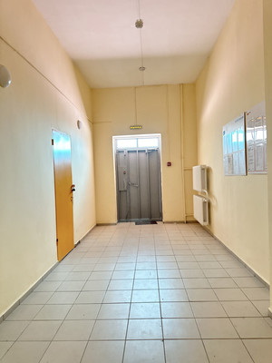 Продам трехкомнатную (3-комн.) квартиру, Дзержинского пр-кт, 230, Новороссийск г
