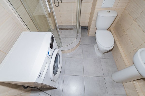 Продам двухкомнатную (2-комн.) квартиру, Закаменский мкр, 16, Новосибирск г