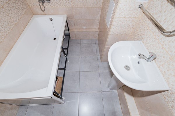 Продам двухкомнатную (2-комн.) квартиру, Закаменский мкр, 16, Новосибирск г