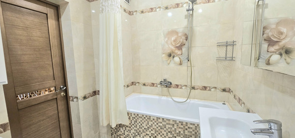 Продам двухкомнатную (2-комн.) квартиру, Московская ул, 59, Краснодар г