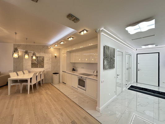 Продам трехкомнатную (3-комн.) квартиру, Мосфильмовская ул, 74кБ, Москва г