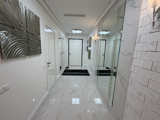 Продам трехкомнатную (3-комн.) квартиру, Мосфильмовская ул, 74кБ, Москва г