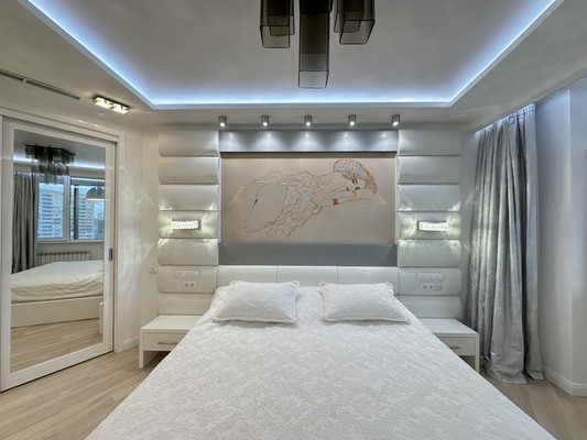 Продам трехкомнатную (3-комн.) квартиру, Мосфильмовская ул, 74кБ, Москва г