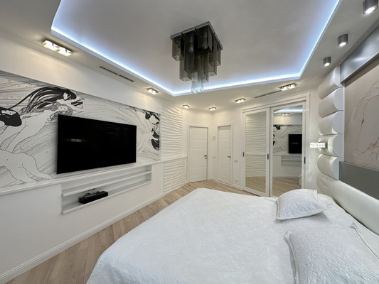 Продам трехкомнатную (3-комн.) квартиру, Мосфильмовская ул, 74кБ, Москва г