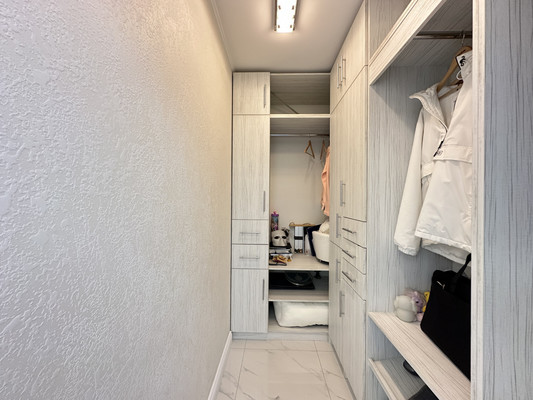 Продам трехкомнатную (3-комн.) квартиру, Мосфильмовская ул, 74кБ, Москва г