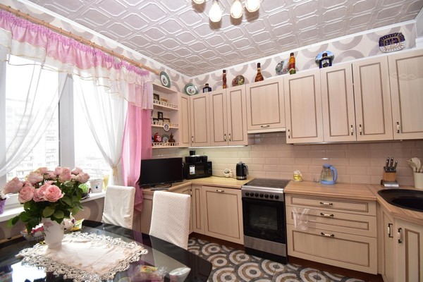 Продам трехкомнатную (3-комн.) квартиру, Олеко Дундича ул, 39Ак1, Санкт-Петербург г