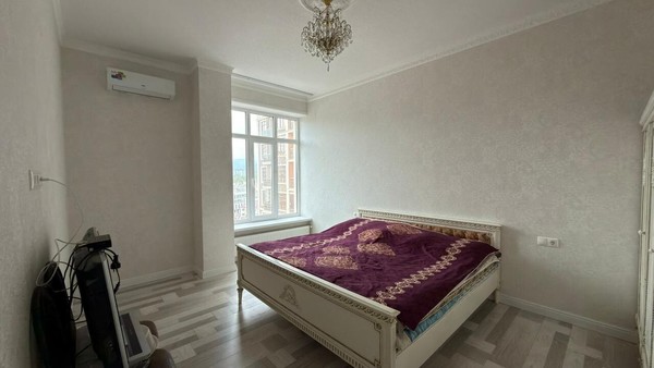 Продам трехкомнатную (3-комн.) квартиру, Тлостанова ул, 16, Нальчик г