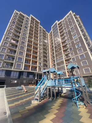 Продам трехкомнатную (3-комн.) квартиру, Тлостанова ул, 16, Нальчик г