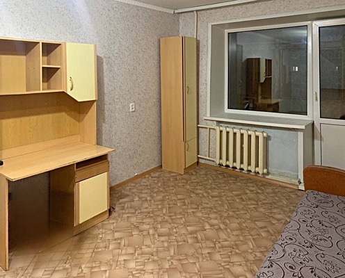 Продам однокомнатную (1-комн.) квартиру, Большая ул, 200, Ишим г