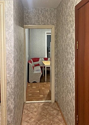 Продам однокомнатную (1-комн.) квартиру, Большая ул, 200, Ишим г