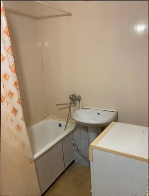Продам однокомнатную (1-комн.) квартиру, Большая ул, 200, Ишим г