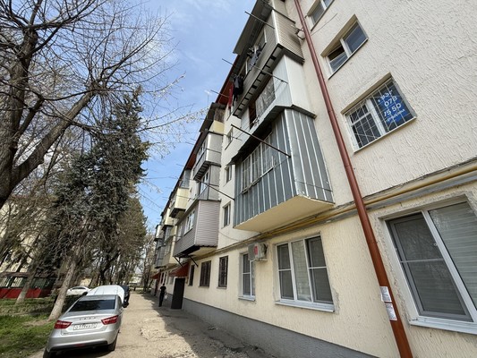 Продам трехкомнатную (3-комн.) квартиру, Пачева ул, 28, Нальчик г