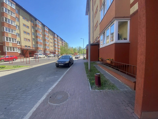 Продам однокомнатную (1-комн.) квартиру, Коммунистическая ул, 39кА, Калининград г