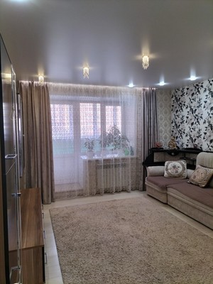 Продам двухкомнатную (2-комн.) квартиру, С.Жилина ул, 5, Медведево пгт