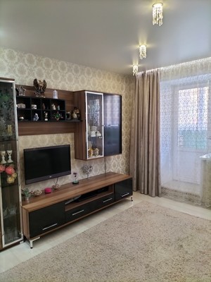 Продам двухкомнатную (2-комн.) квартиру, С.Жилина ул, 5, Медведево пгт