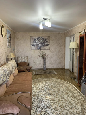 Продам двухкомнатную (2-комн.) квартиру, Хользунова ул, 60б, Воронеж г