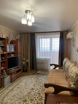Продам двухкомнатную (2-комн.) квартиру, Хользунова ул, 60б, Воронеж г