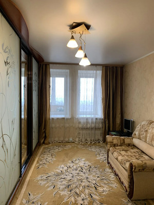 Продам двухкомнатную (2-комн.) квартиру, Хользунова ул, 60б, Воронеж г