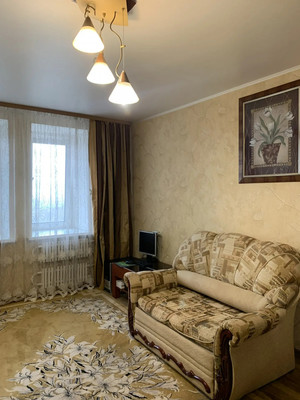 Продам двухкомнатную (2-комн.) квартиру, Хользунова ул, 60б, Воронеж г