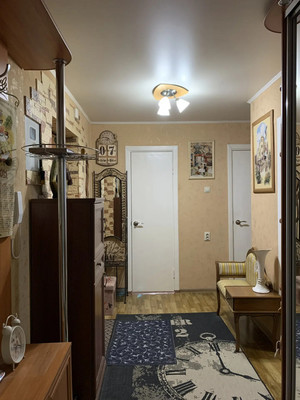 Продам двухкомнатную (2-комн.) квартиру, Хользунова ул, 60б, Воронеж г