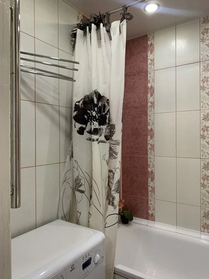 Продам двухкомнатную (2-комн.) квартиру, Хользунова ул, 60б, Воронеж г