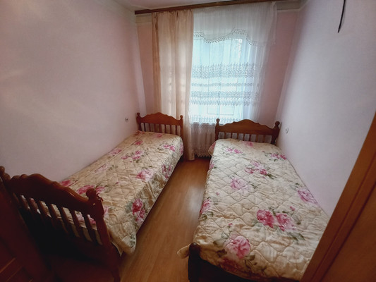 Продам двухкомнатную (2-комн.) квартиру, Т.Идарова ул, 3, Нальчик г