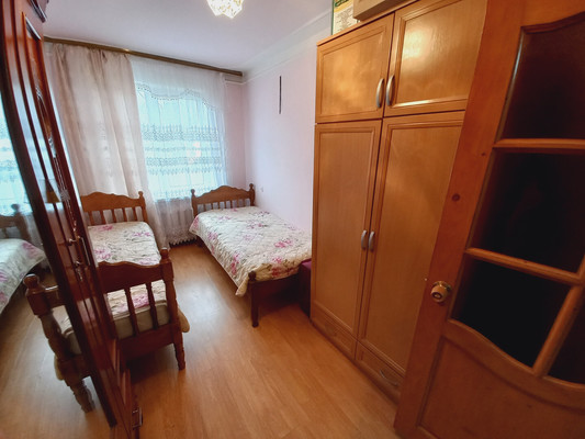 Продам двухкомнатную (2-комн.) квартиру, Т.Идарова ул, 3, Нальчик г