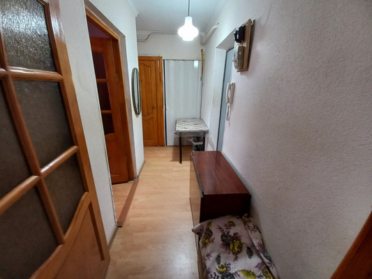 Продам двухкомнатную (2-комн.) квартиру, Т.Идарова ул, 3, Нальчик г