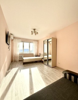 Продам двухкомнатную (2-комн.) квартиру, Морская ул, 14к1, Малый Маяк с