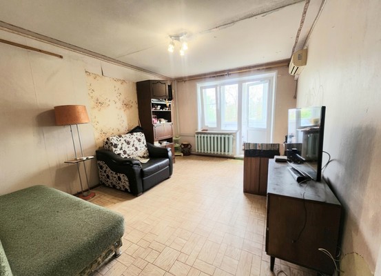 Продам двухкомнатную (2-комн.) квартиру, Волкова ул, 23, Новомичуринск г
