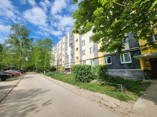 Продам двухкомнатную (2-комн.) квартиру, Волкова ул, 23, Новомичуринск г