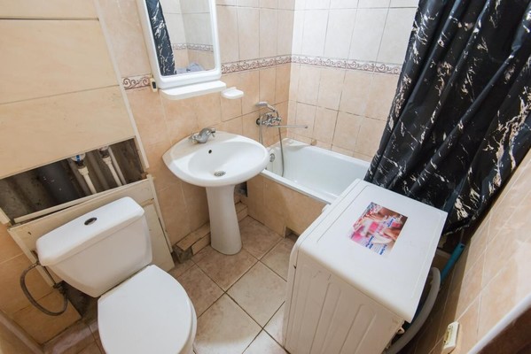 Продам двухкомнатную (2-комн.) квартиру, Коммунистический пр-кт, 27к3, Ростов-на-Дону г