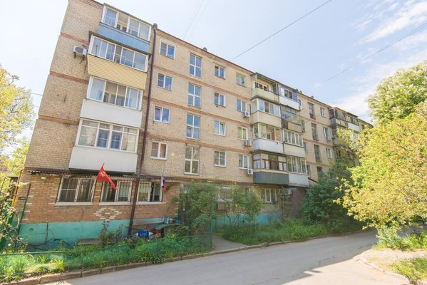 Продам двухкомнатную (2-комн.) квартиру, Коммунистический пр-кт, 27к3, Ростов-на-Дону г