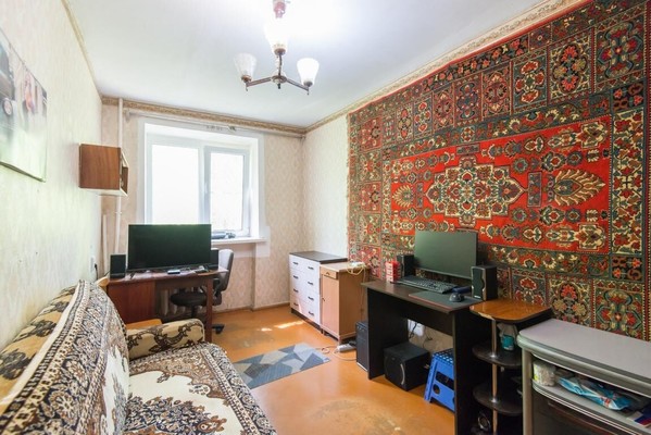 Продам двухкомнатную (2-комн.) квартиру, Коммунистический пр-кт, 27к3, Ростов-на-Дону г