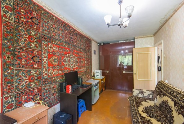 Продам двухкомнатную (2-комн.) квартиру, Коммунистический пр-кт, 27к3, Ростов-на-Дону г